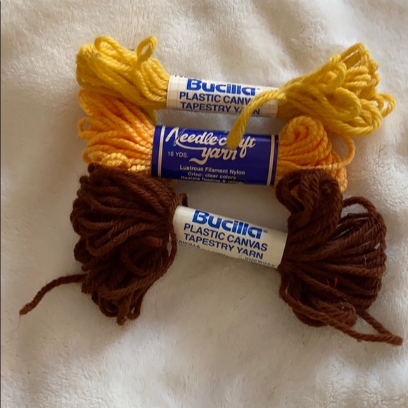 🆑 [4/$20] Vintage Autumn Yarn bundle Yellow Brown - Picture 1 of 3